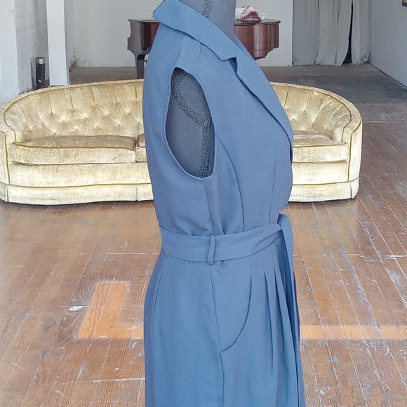 Elegant Navy Sleeveless Wrap Dress - Picture 7 of 12